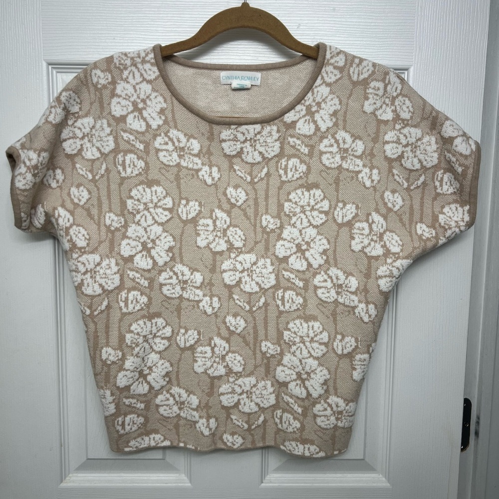 Cynthia Rowley Beige Floral Women's Top